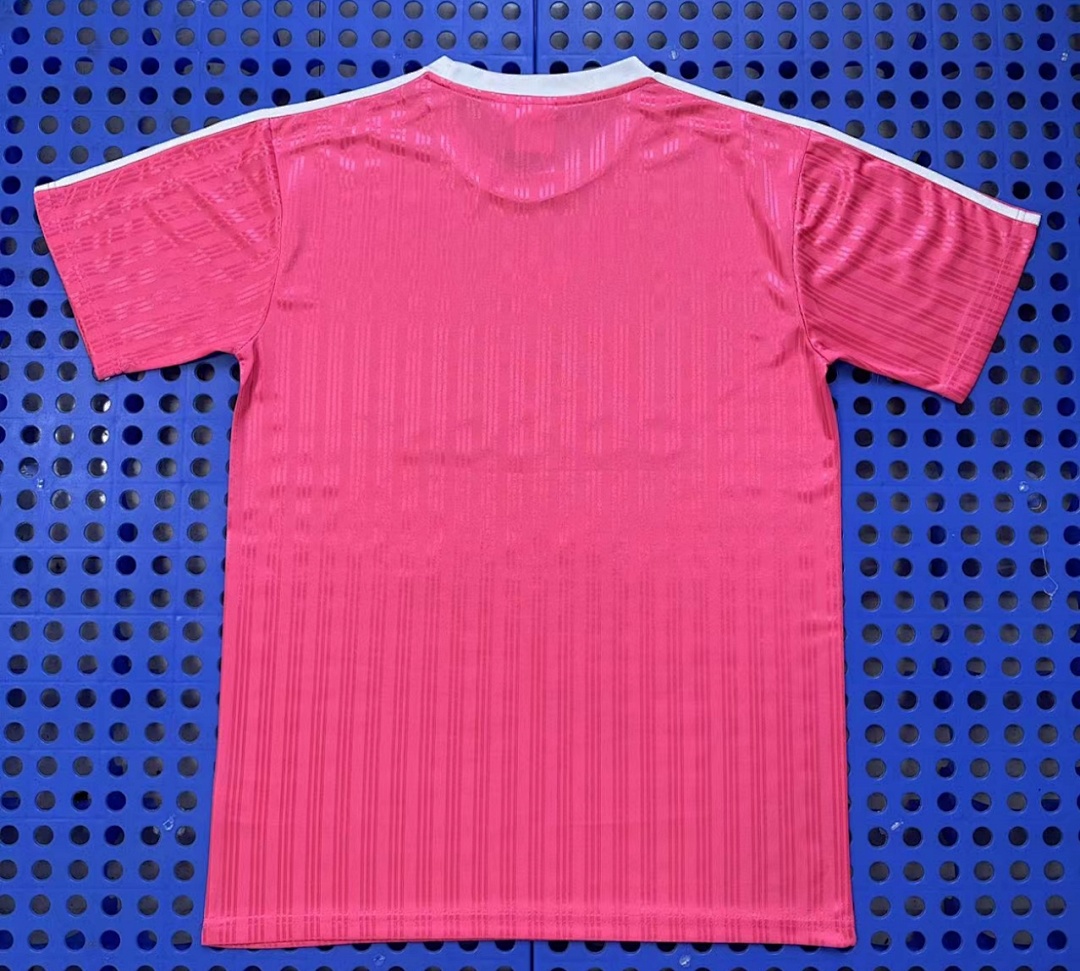 T-shirt Adidas Originals trèfle — rose 2025-2026 — dos