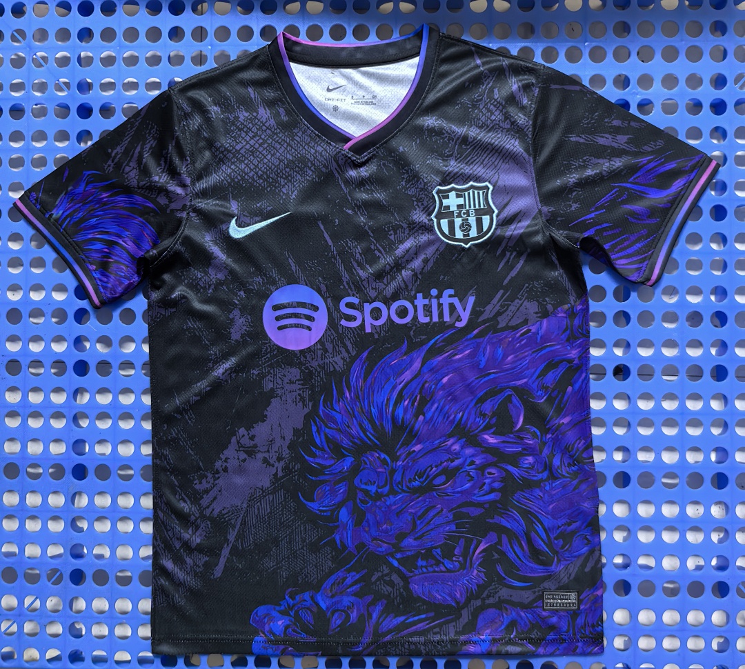 Maillot FC Barcelone — lion (violet, noir) 2025-2026