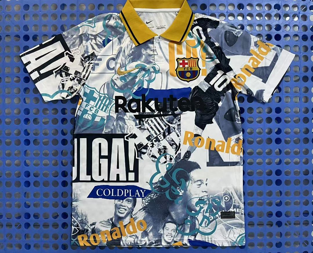 Maillot FC Barcelone — Ronaldinho, graffiti 2025-2026
