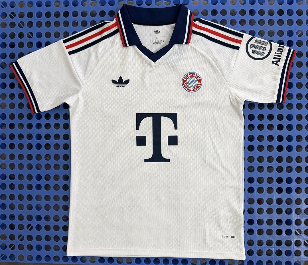 Maillot Bayern Munich extérieur 2026-2027