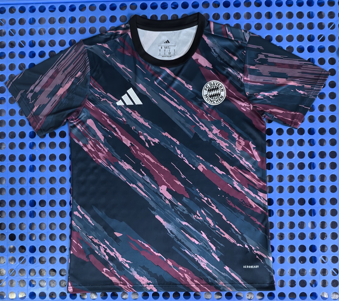 Maillot d'entraînement Bayern Munich — graffiti 2025-2026