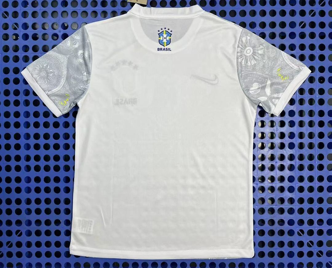 Maillot Brésil — Christ Rédempteur (blanc, gris) 2025-2026 — dos
