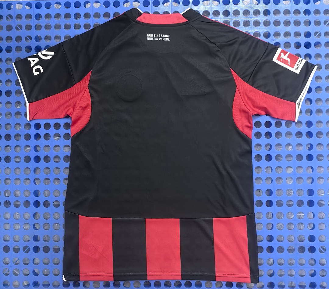 Maillot Eintracht Francfort domicile 2025-2026 — dos