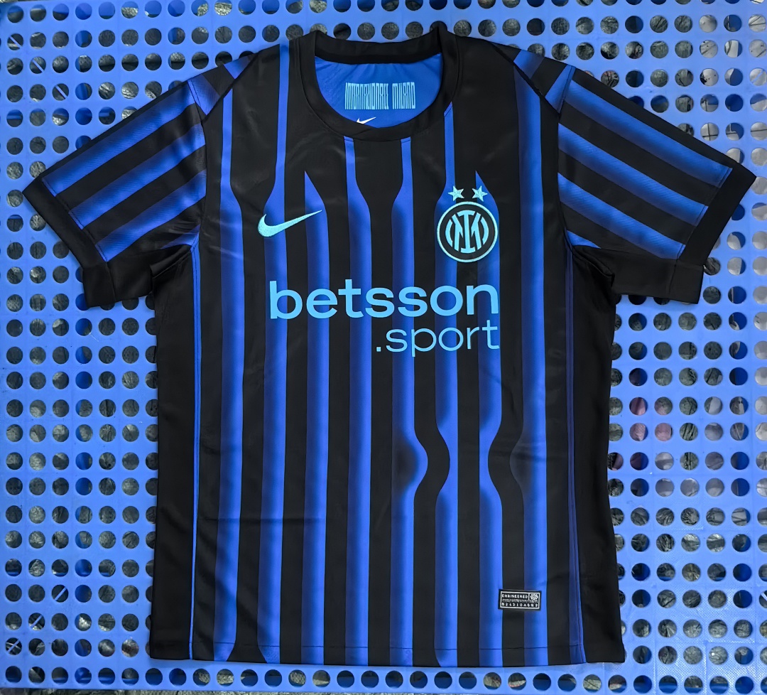 Maillot Inter Milan domicile 2025-2026 — modèle 2