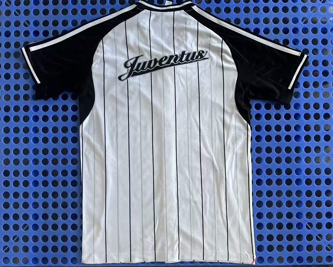 Veste baseball Juventus (blanc) 2025-2026 — dos