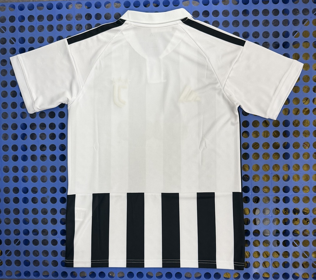 Maillot Juventus domicile 2026-2027 — dos