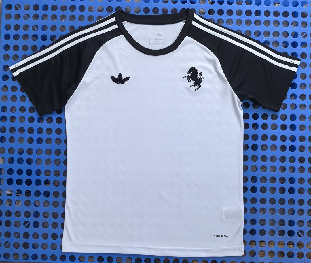 T-shirt Juventus (blanc) 2025-2026