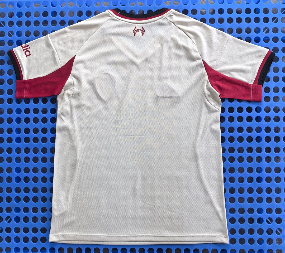 Maillot Liverpool extérieur 2025-2026 — dos