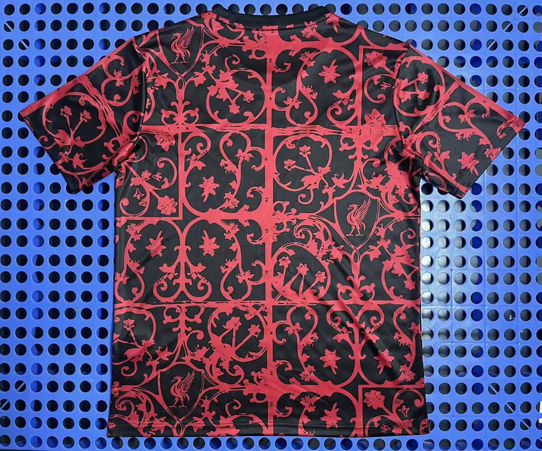 Maillot pré-match Liverpool (noir, rouge) 2025-2026 — dos