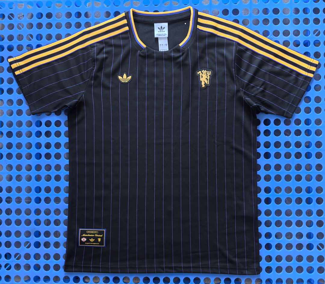 T-shirt rétro Manchester United (noir) 2025-2026