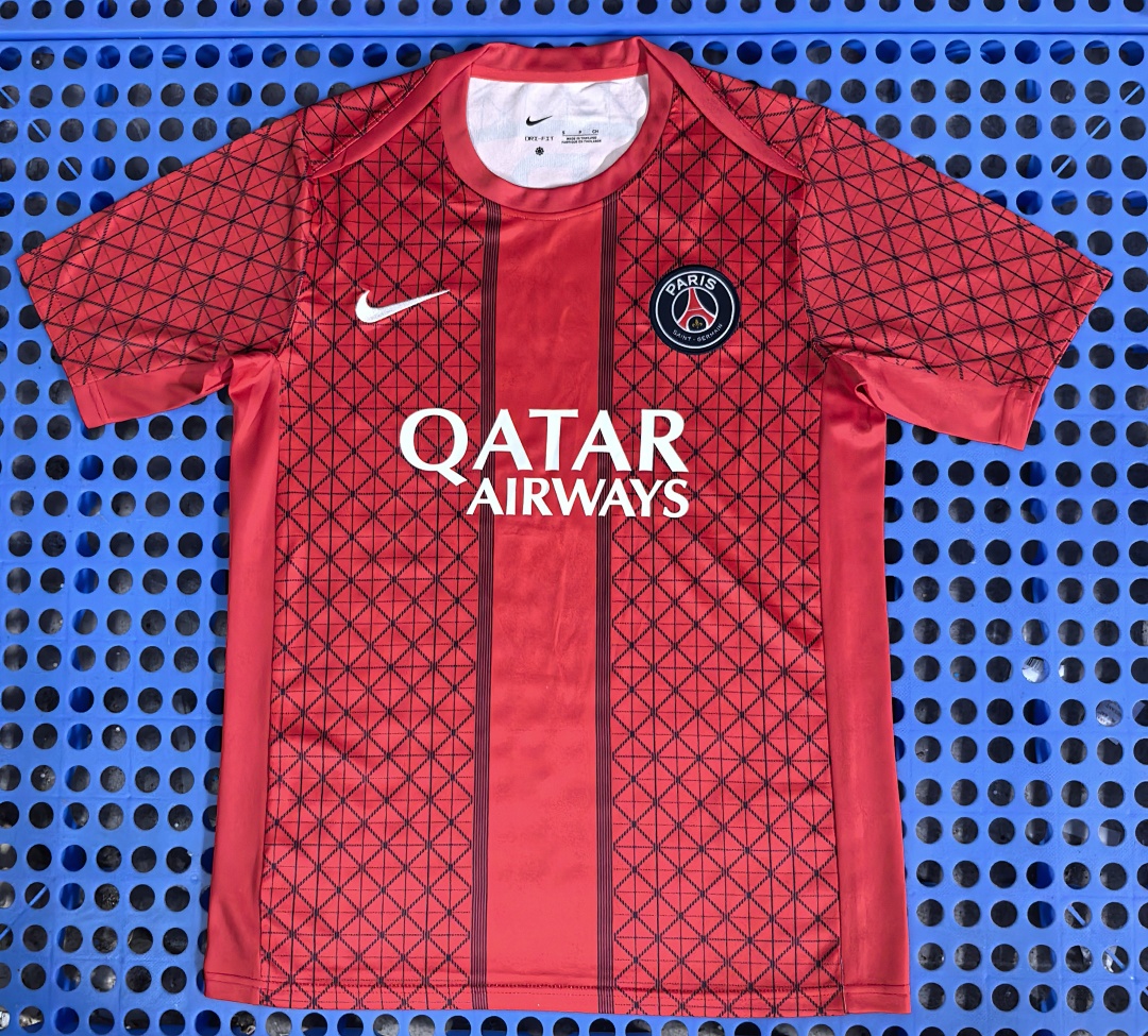 Maillot pré-match Paris Saint-Germain (rouge) 2025-2026