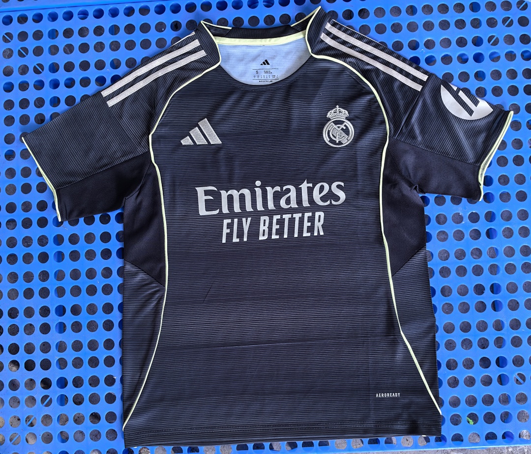 Maillot Real Madrid extérieur 2025-2026