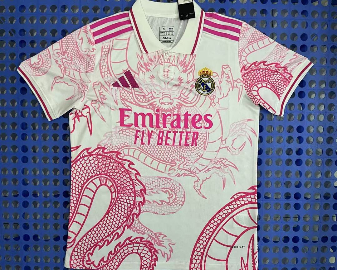 Polo Real Madrid — dragon (blanc, rose) 2025-2026 — modèle 2