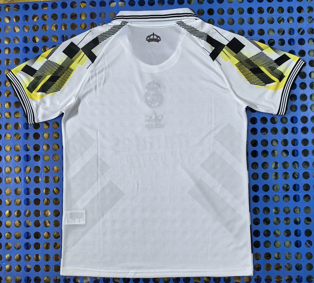 Maillot pré-match Real Madrid — Adidas Originals (blanc) 2025-2026 — dos