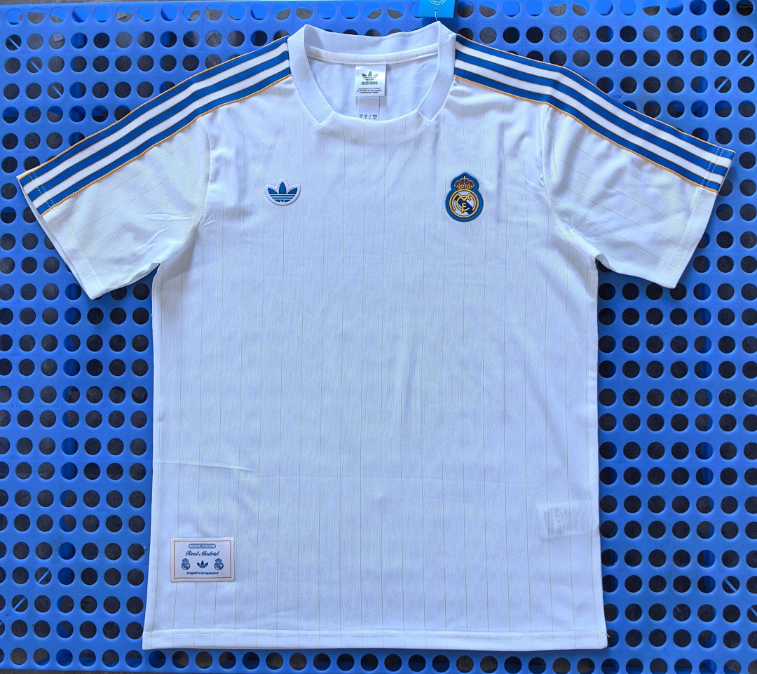 T-shirt rétro Real Madrid (blanc) 2025-2026