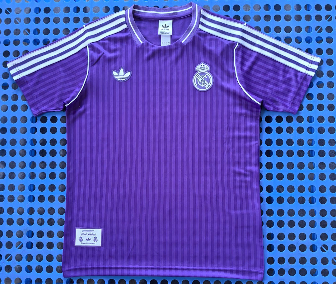 T-shirt rétro Real Madrid (violet) 2025-2026