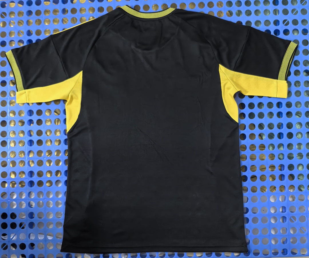 Maillot Real Madrid (jaune, noir) 2025-2026 — dos