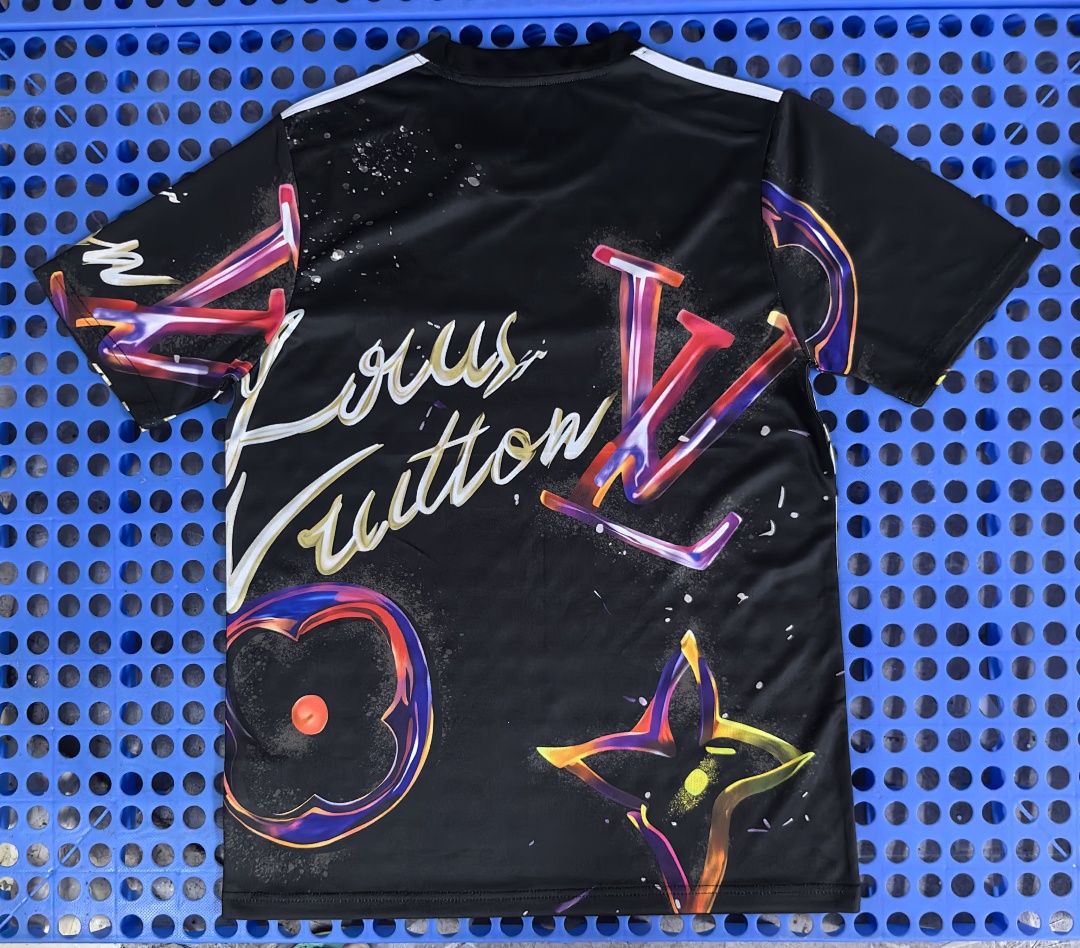 Maillot Real Madrid — Louis Vuitton, graffiti (noir) 2025-2026 — dos
