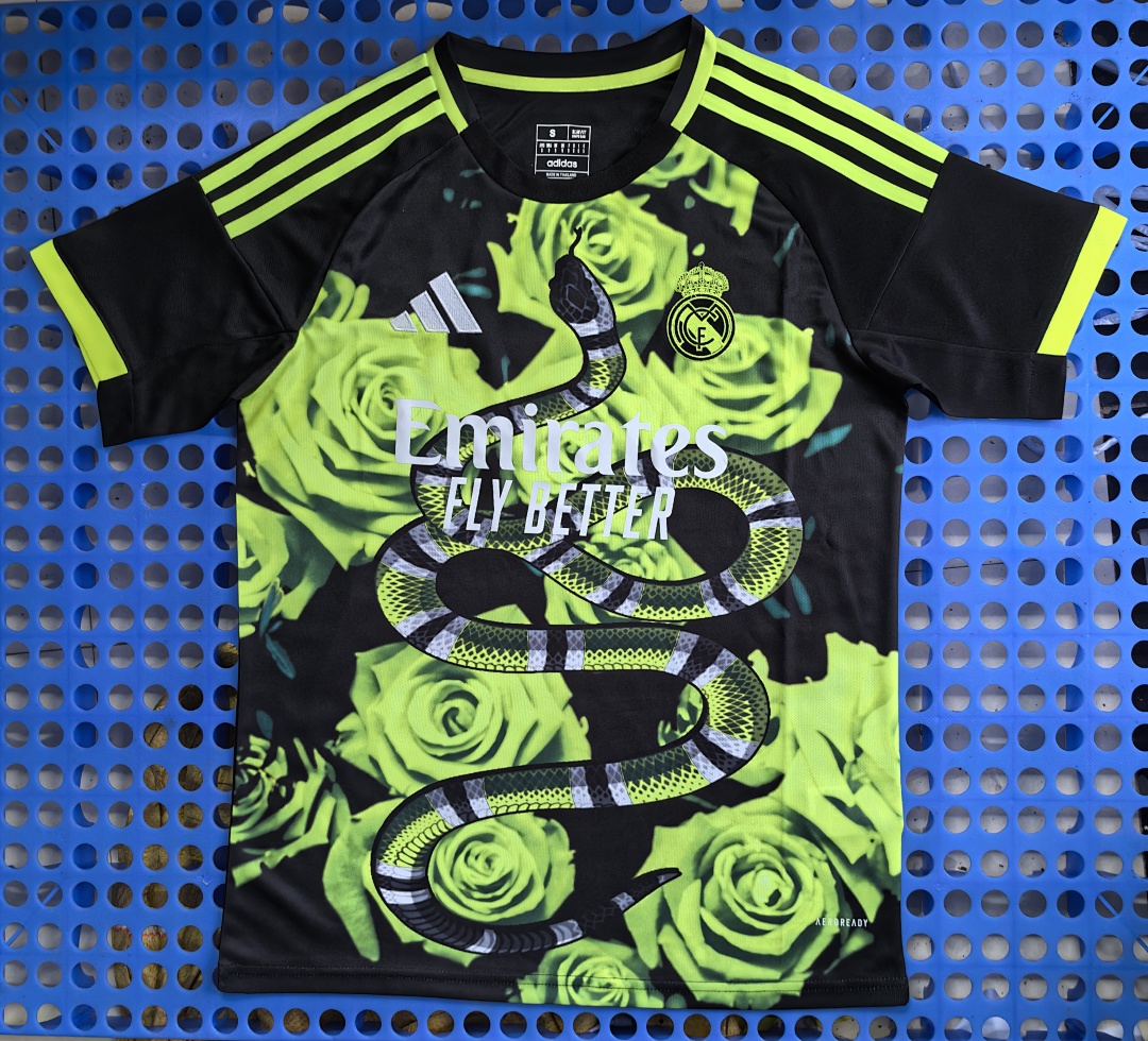 Maillot Real Madrid (vert fluo) 2025-2026 — modèle 2